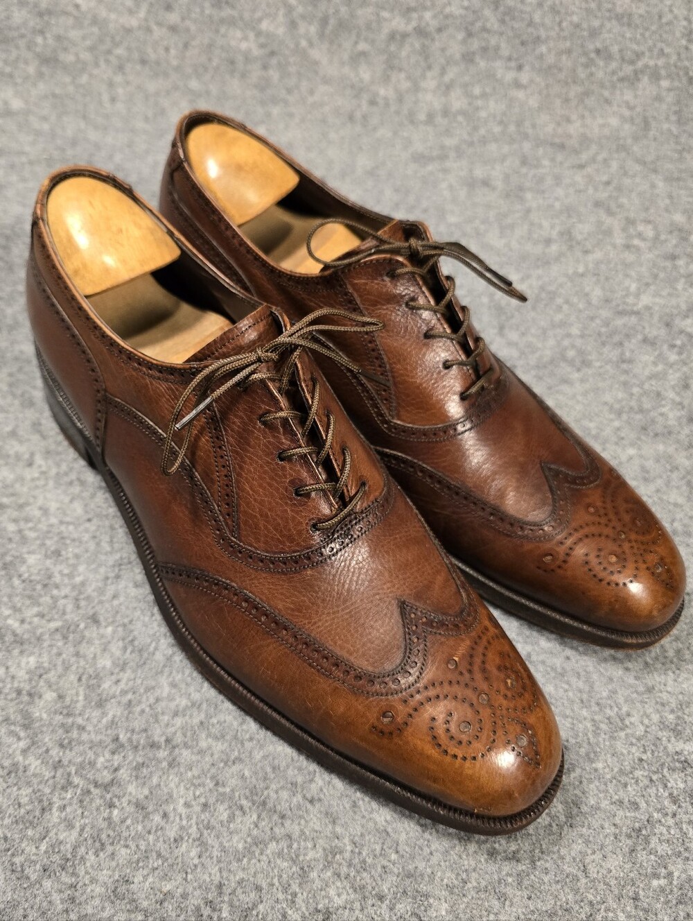 The Royal Imperial Florsheim Shoe Classic Brown Wingtip Leather Dress Shoes